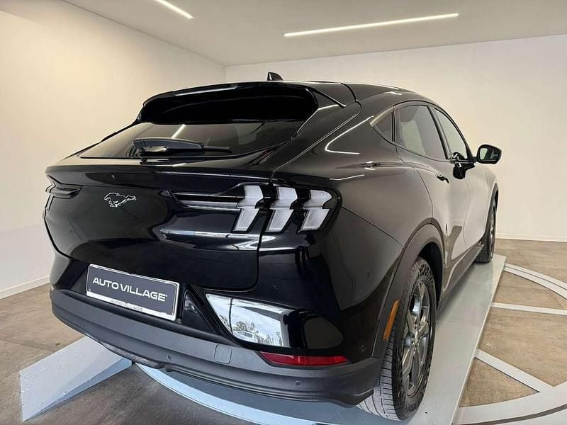 Usata Ford Mustang Mach-E Standard Range 100 kW (136 CV) 2023 Absolute black pastello SUV