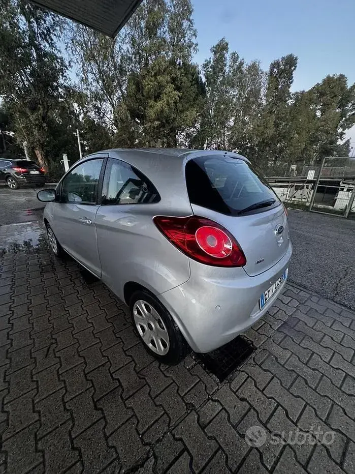 Usata Ford Ka 75 CV (55 kW) 2011 Grigio Utilitaria