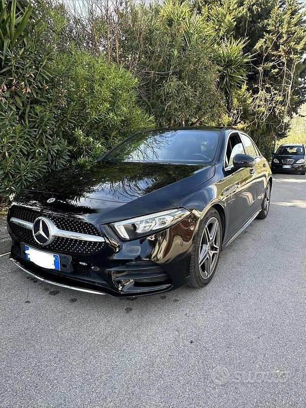 Usata Mercedes A180 2022 Nero Berlina
