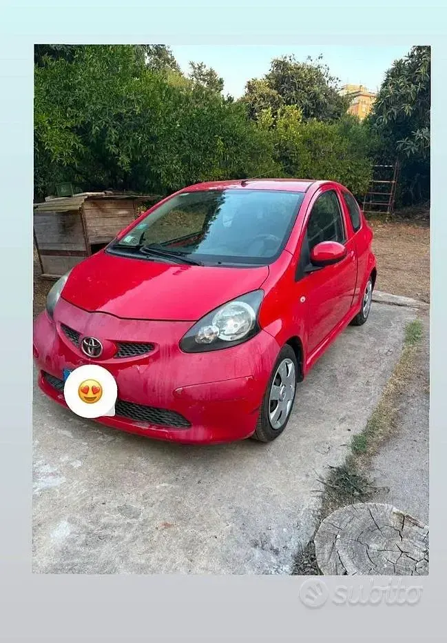 Usata Toyota Aygo 69 CV (50 kW) 2006 Rosso Utilitaria