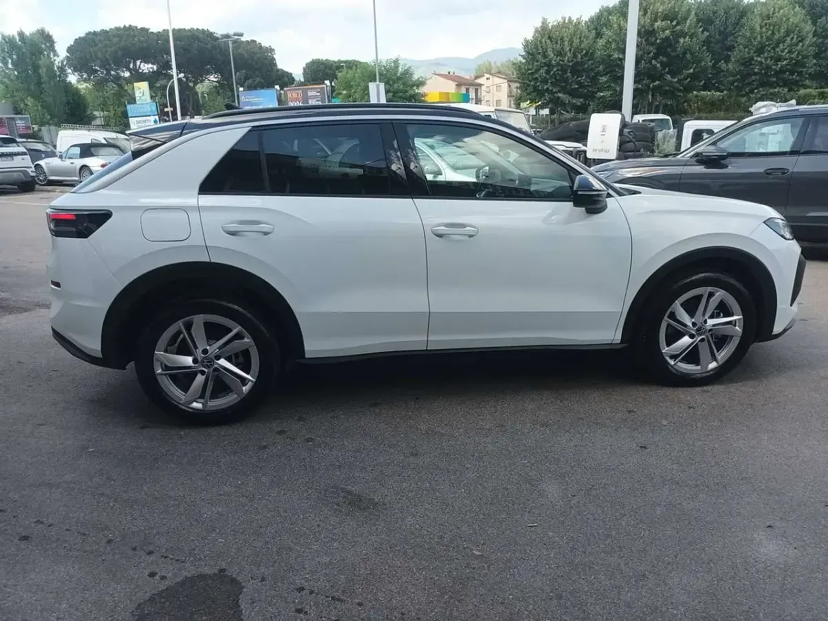 Nuova VW T-Roc Life 150 CV (110 kW) 2026 Bianco SUV