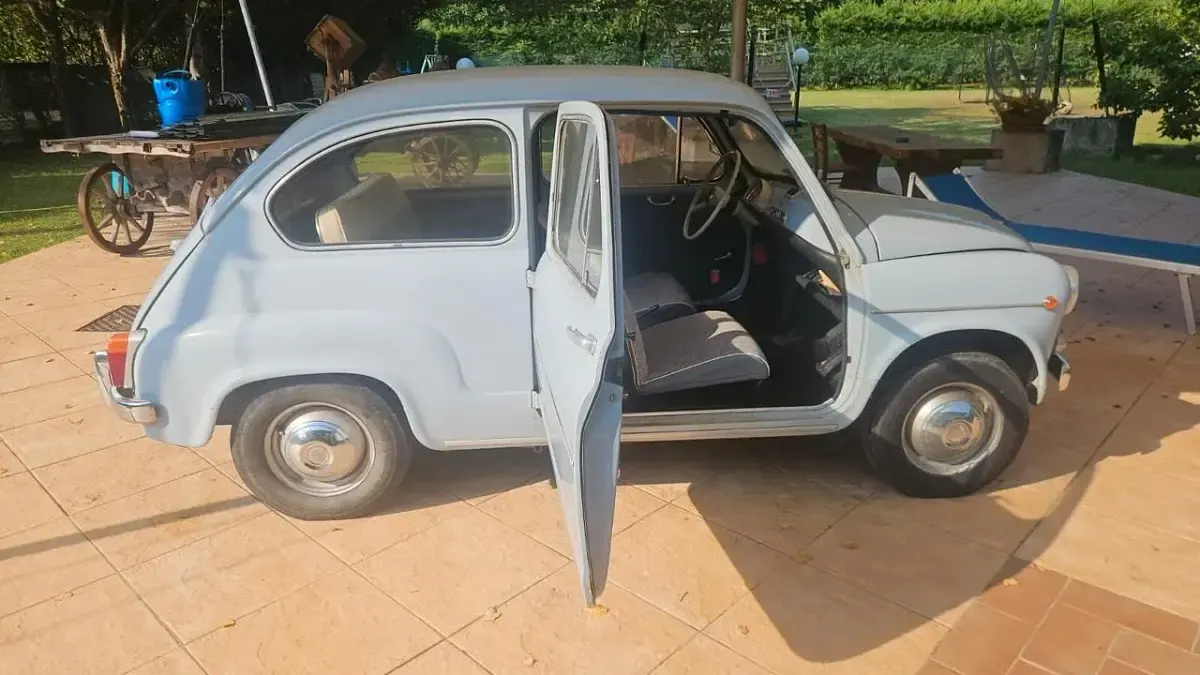 Usata Fiat 600 24 CV (17 kW) 1977 Blu Berlina