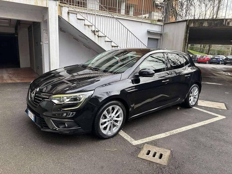 Usata Renault Mégane IV LIMITED 116 CV (85 kW) 2017 Berlina