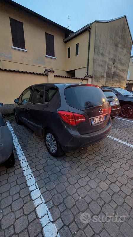 Usata Opel Meriva Cosmo 120 CV (88 kW) 2014 Grigio Monovolume