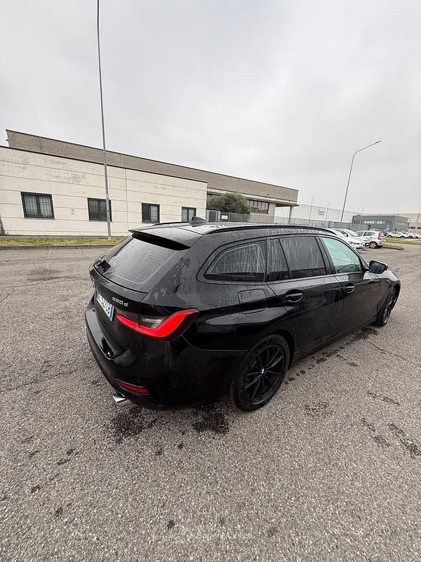 Usata BMW 320 190 CV (139 kW) 2020 Nero Station wagon