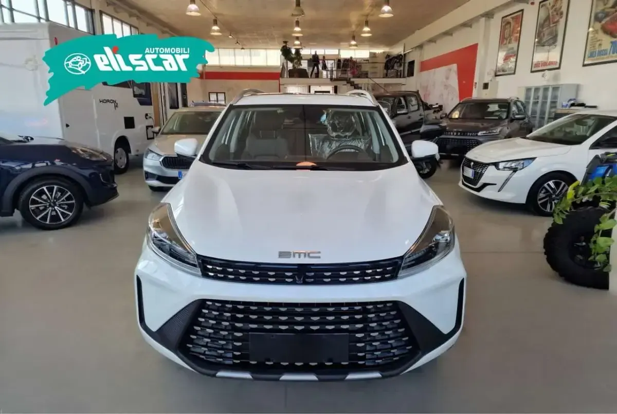 Nuova EMC SEI 147 CV (108 kW) 2026 Bianco SUV