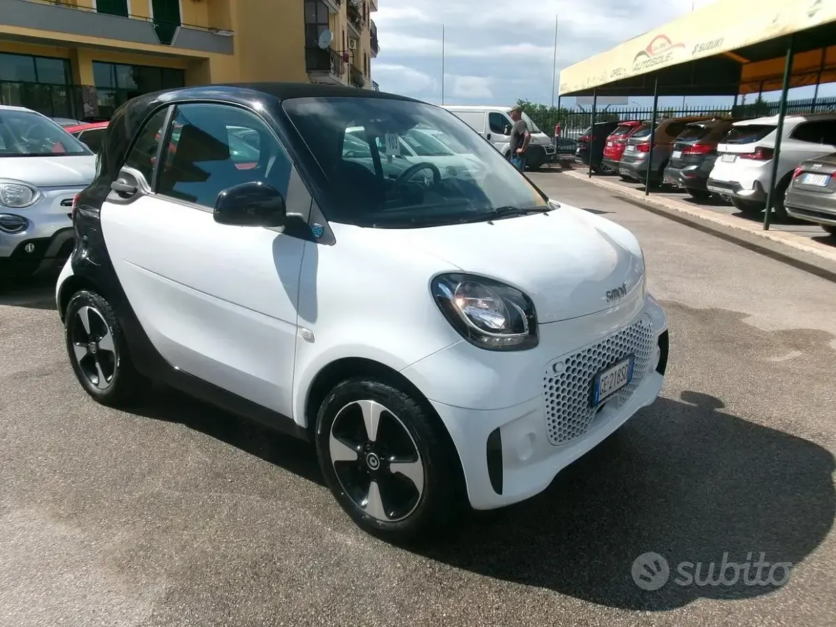Usata Smart ForTwo Electric Drive Passion 41 kW (56 CV) 2021 Bianco Berlina
