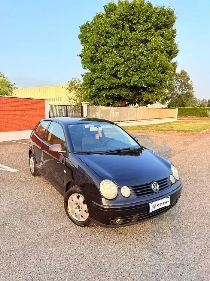 Usata VW Polo Comfortline 75 CV (55 kW) 2005 Utilitaria