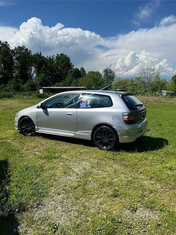 Usata Honda Civic Sport 100 CV (73 kW) 2006 Grigio Berlina