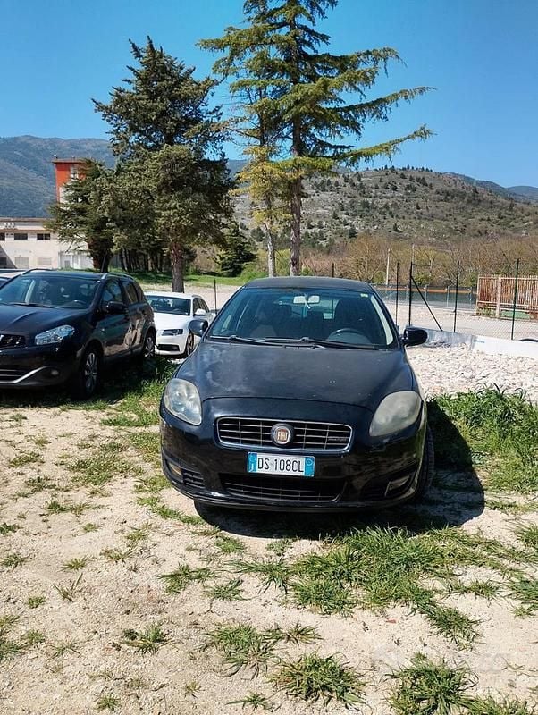 Usata Fiat Croma 150 CV (110 kW) 2008 Nero Station wagon