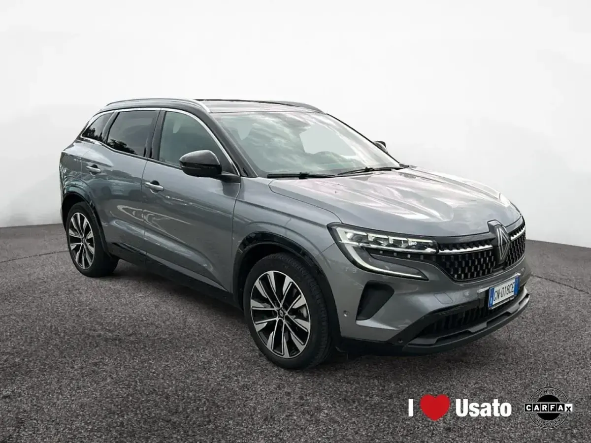 Usata Renault Clio Techno 200 CV (147 kW) 2023 Grigio Utilitaria