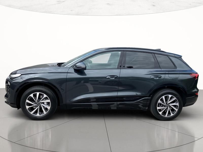 Nuova Audi Q6 e-tron Advanced 350 kW (476 CV) 2026 Grigio manhattan metallizzato SUV