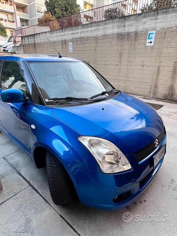 Usata Suzuki Swift 69 CV (50 kW) 2007 Blu Utilitaria