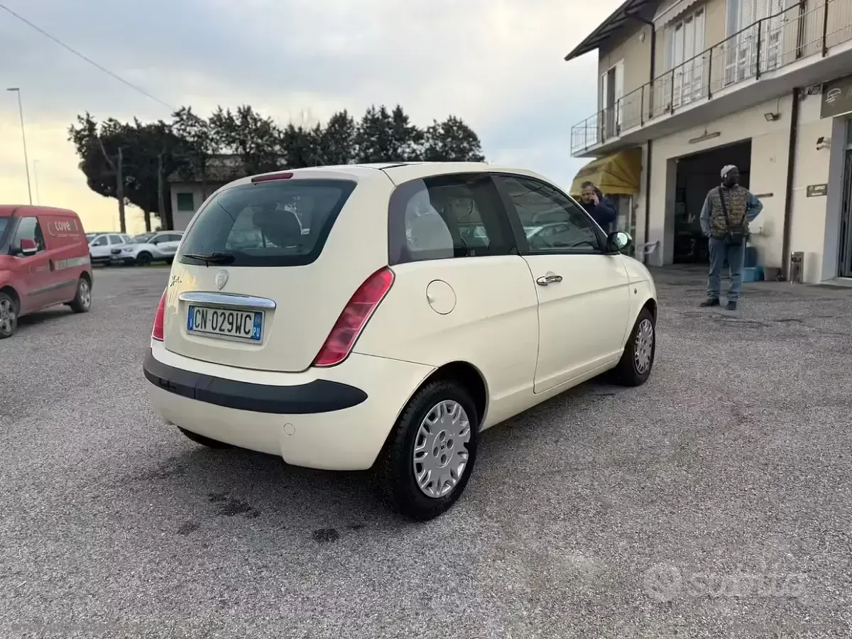 Gebraucht Lancia Ypsilon 60 PS (44 kW) 2004 Kleinwagen