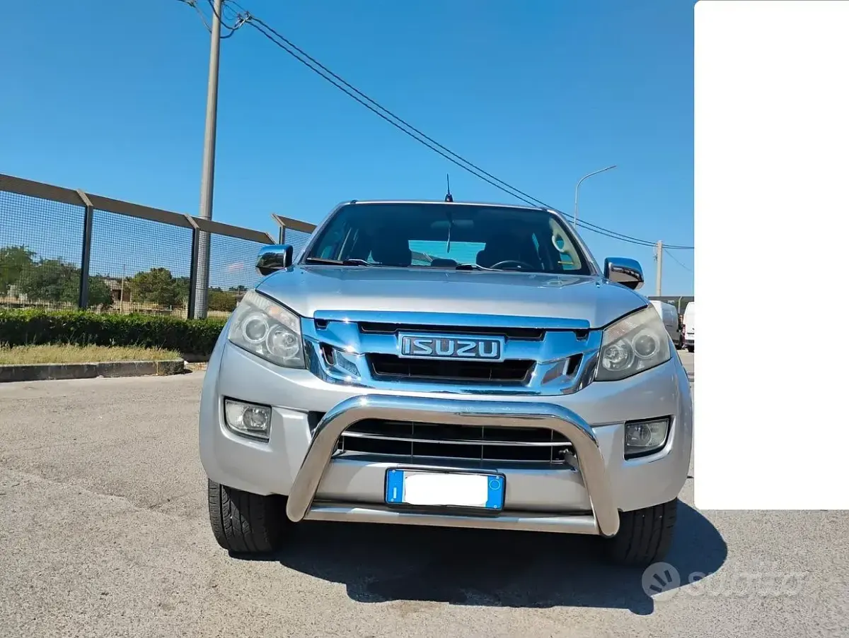 Usata Isuzu D-Max 163 CV (119 kW) 2014 Grigio SUV
