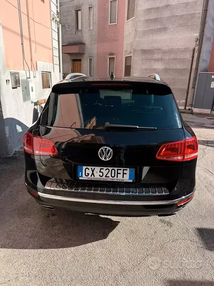 Usata VW Touareg Executive 262 CV (192 kW) 2015 Nero SUV