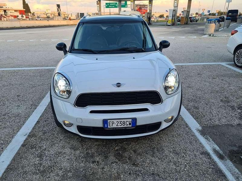 Bianco Usata 2013 Mini Cooper SD Countryman SUV | 9900 € (Buon prezzo) - Immagine 1/4