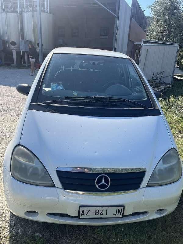 Usata Mercedes A160 Elegance 102 CV (75 kW) 1998 Monovolume