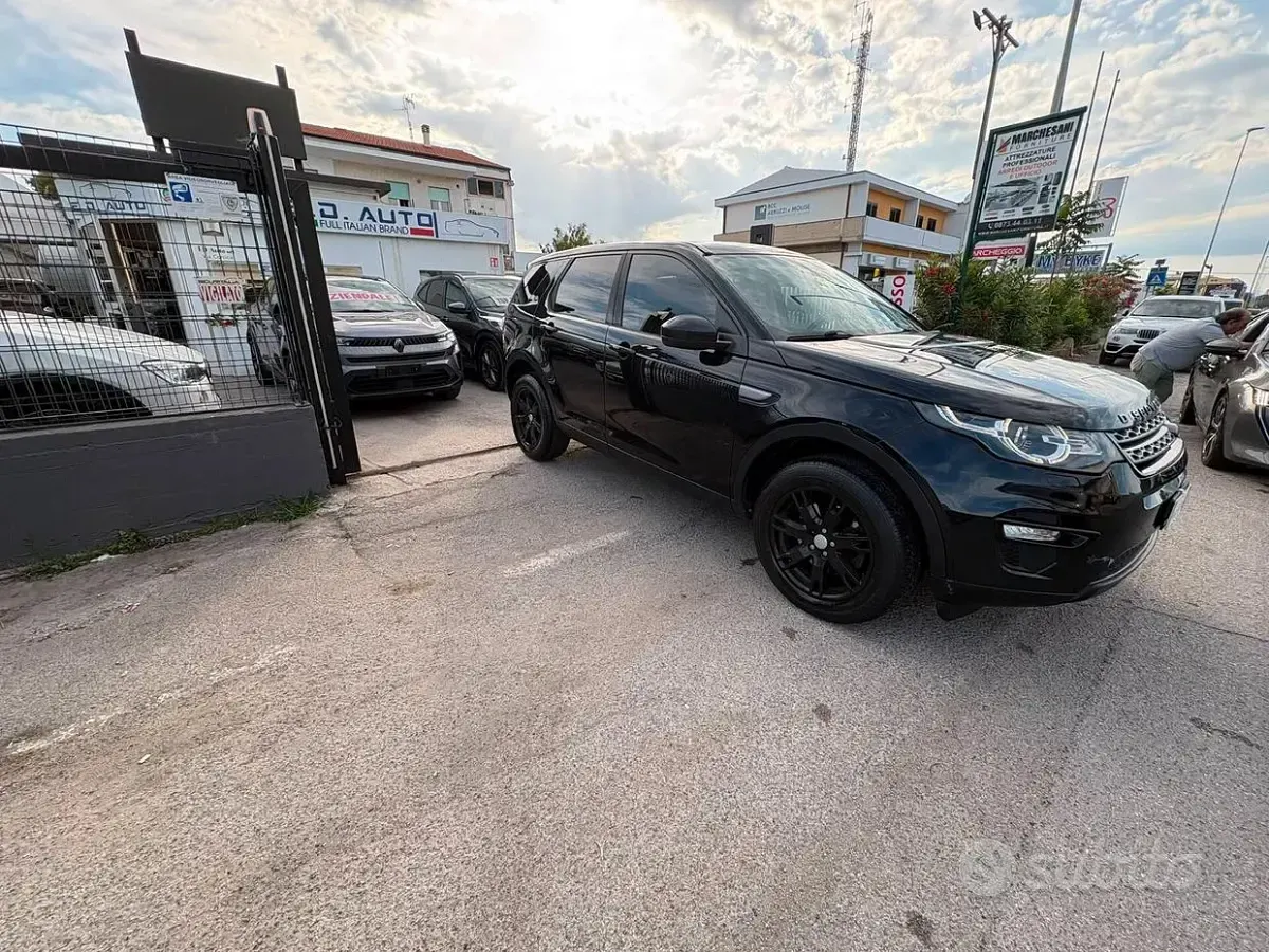 Usata Land Rover Discovery Sport Pure 150 CV (110 kW) 2016 Nero SUV