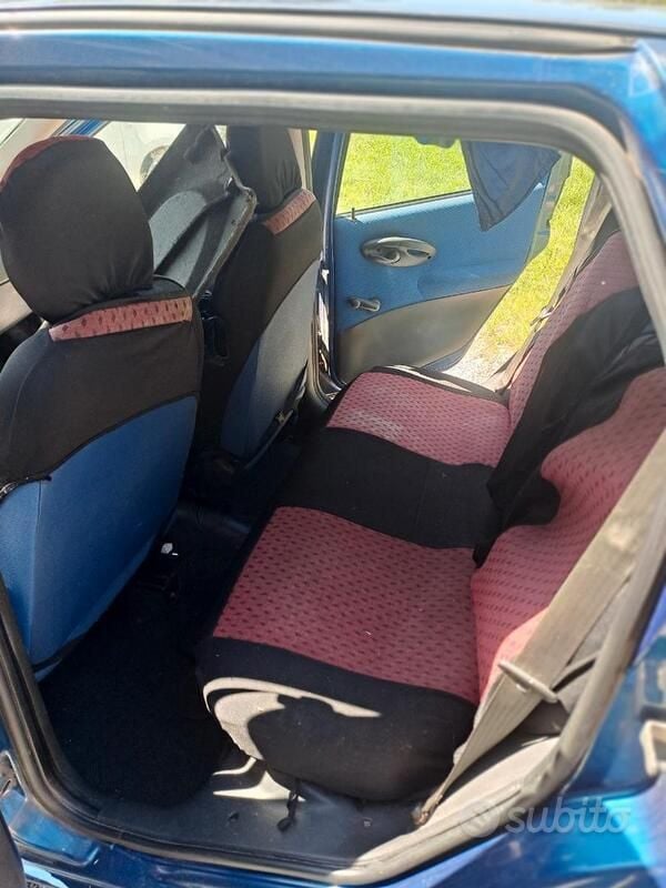 Usata Fiat Punto 86 CV (63 kW) 2003 Blu Utilitaria