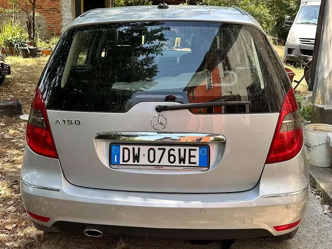Usata Mercedes A150 95 CV (69 kW) 2009 Argento Monovolume