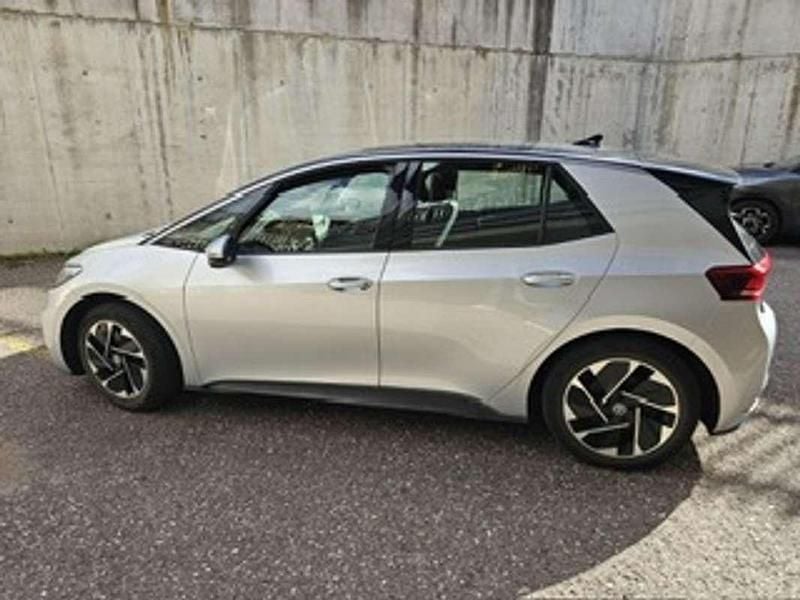 Usata VW ID.3 Pro Performance 69 kW (95 CV) 2023 Argento Utilitaria