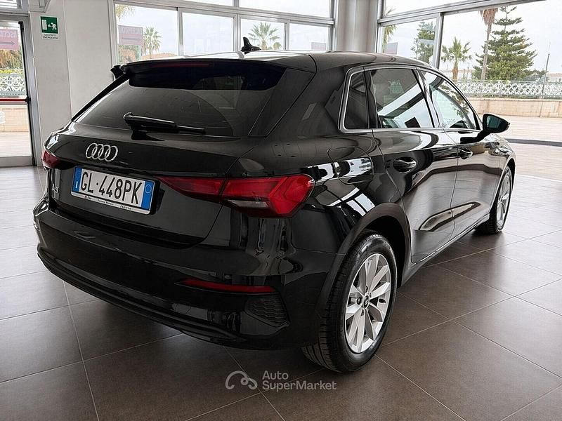 Usado Audi A3 Business 150 CV (110 kW) 2022 Negro Berlina
