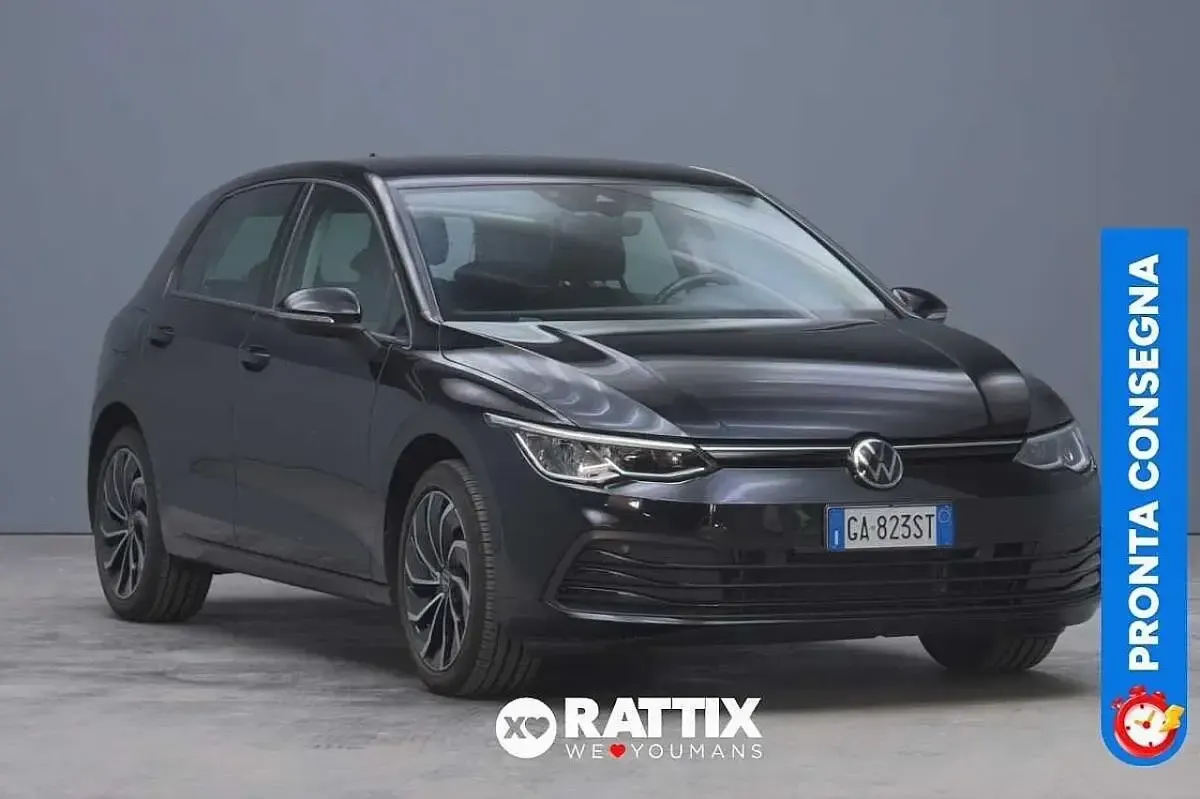 Usata VW Golf VIII Life 150 CV (110 kW) 2020 Berlina