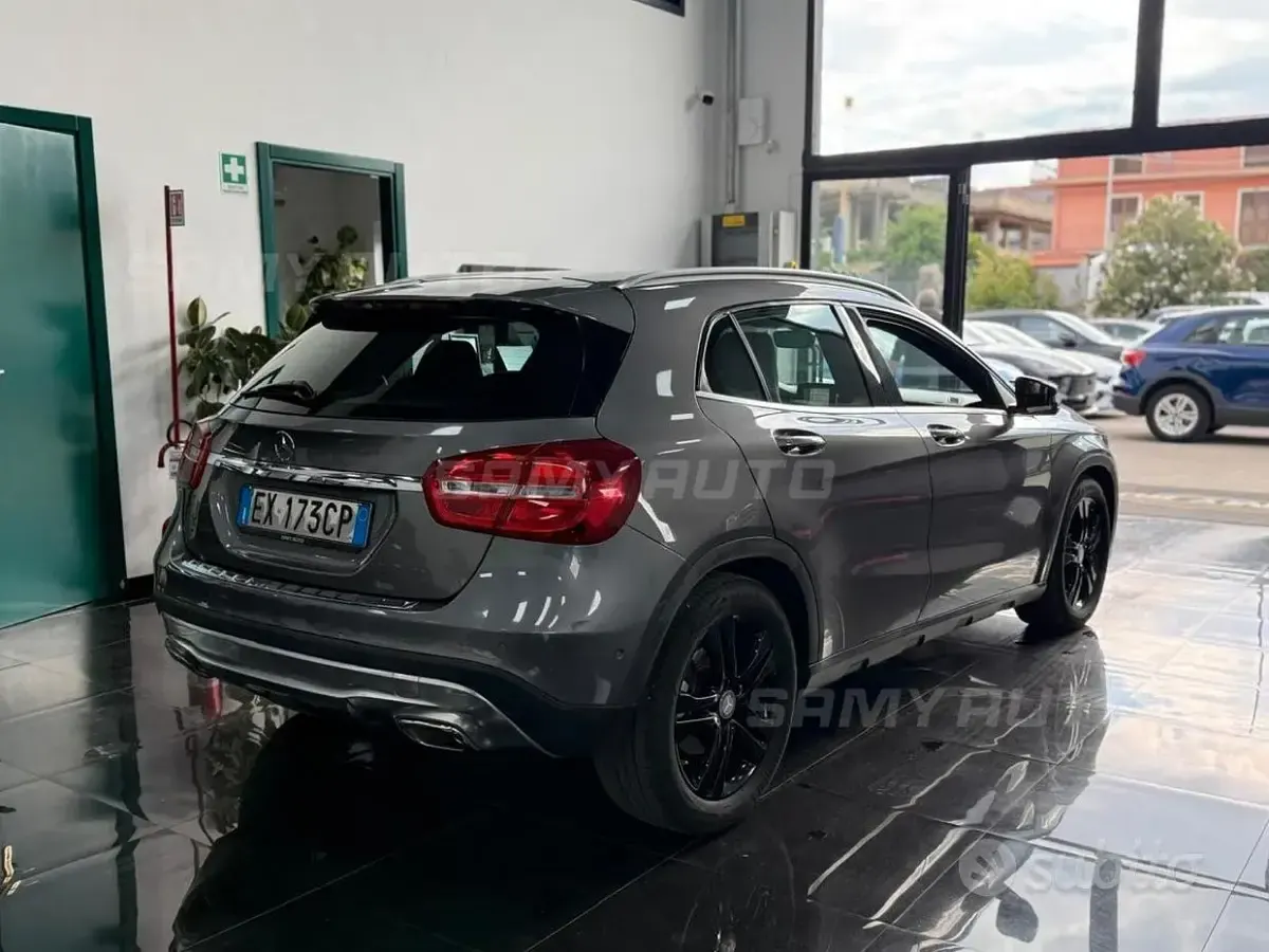 Occasion Mercedes GLA200 Premium 136 ch (100 kW) 2015 Gris SUV