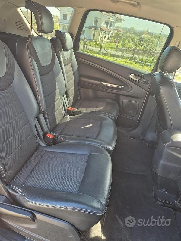 Usata Ford S-MAX S 163 CV (119 kW) 2010 Monovolume