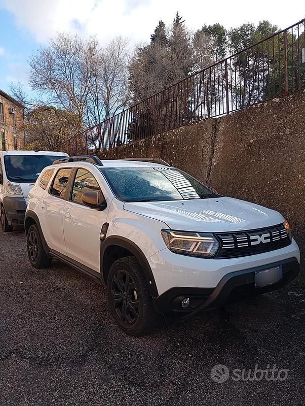 Usata Dacia Duster 101 CV (74 kW) 2024 SUV