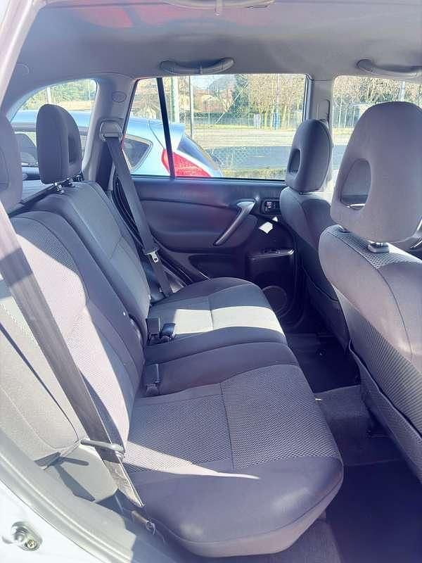 Usata Toyota RAV4 116 CV (85 kW) 2004 SUV