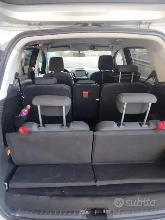 Usata Ford Grand C-Max 120 CV (88 kW) 2017 Grigio Monovolume