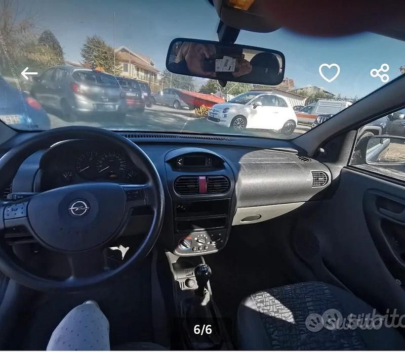 Usata Opel Corsa 75 CV (55 kW) 2001 Blu Utilitaria