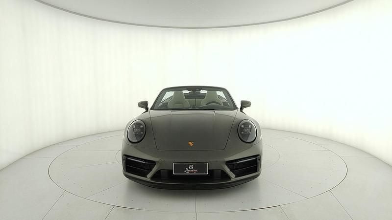 Usata Porsche 911 Carrera 4 Cabriolet 480 CV (353 kW) 2022 Verde Cabrio