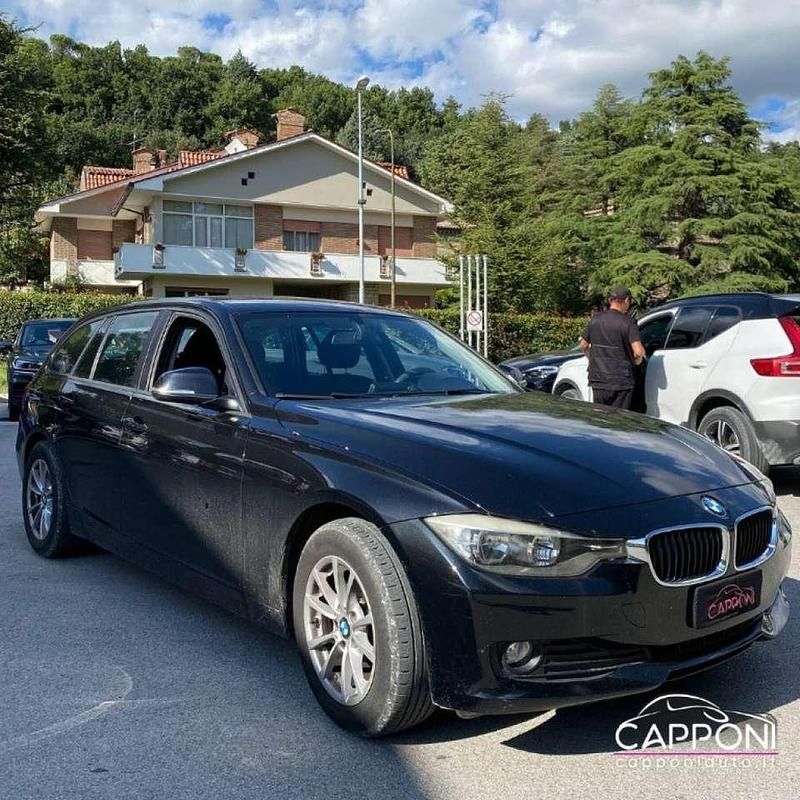 Nero Usata 2015 BMW 316 Station wagon | 8800 € (Ottimo prezzo) - Immagine 1/4
