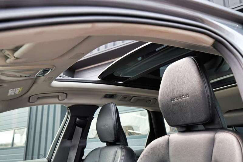 Grigio Usata 2019 Volvo XC60 SUV | 23.849 € (Ottimo prezzo) - Immagine 1/1