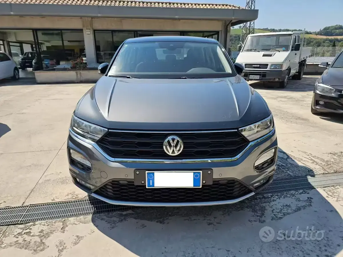 Usata VW T-Roc Style 150 CV (110 kW) 2019 Grigio SUV