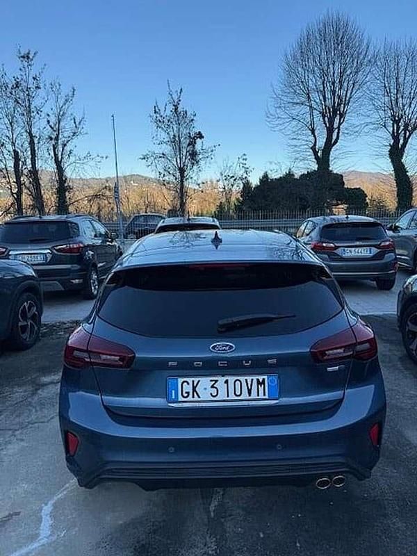 Usata Ford Focus ST-Line 125 CV (91 kW) 2022 Blu/azzurro Berlina
