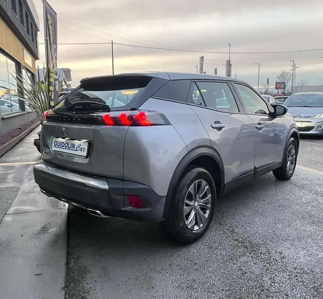 Usata Peugeot 2008 Active 199 CV (146 kW) 2021 Argento SUV