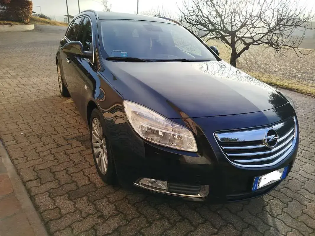 Usata Opel Insignia Cosmo 160 CV (117 kW) 2011 Station wagon