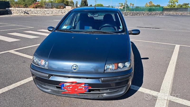 Blu Usata 2000 Fiat Punto Due volumi | 2900 € - Immagine 1/4