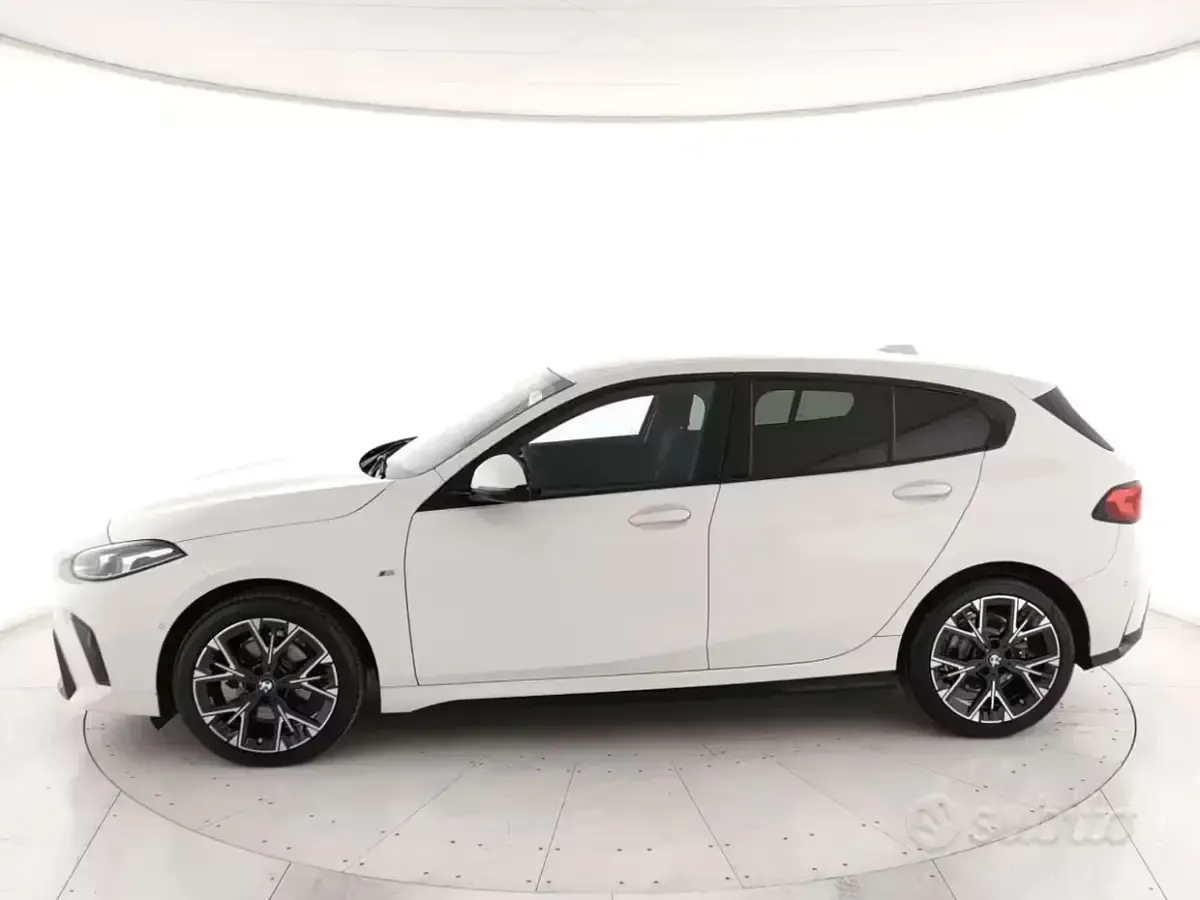 Usata BMW 118 M Sport 150 CV (110 kW) 2025 Bianco Utilitaria