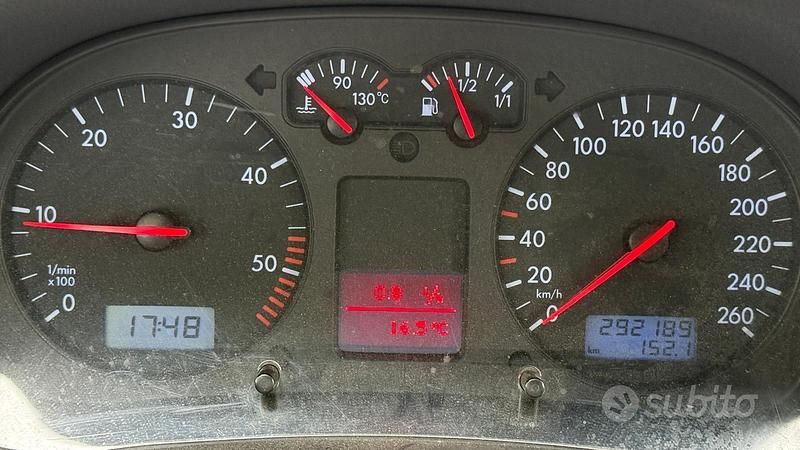 Usata VW Golf IV 2004 Grigio Berlina