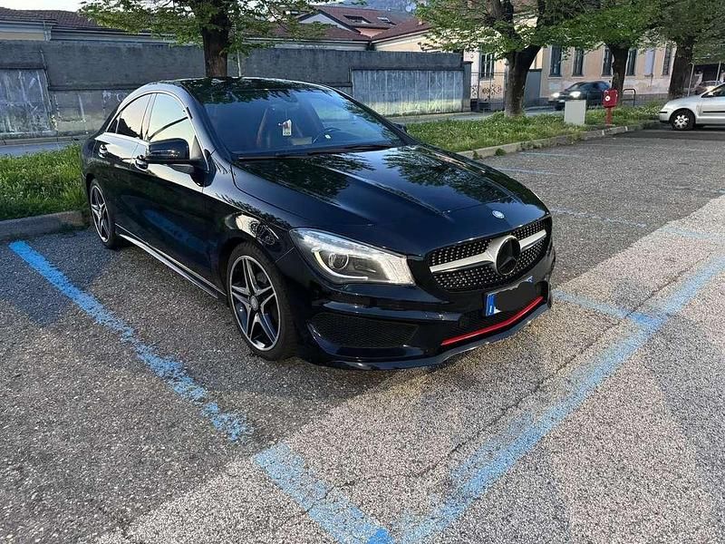 Usata Mercedes CLA200 Premium 136 CV (100 kW) 2015 Berlina