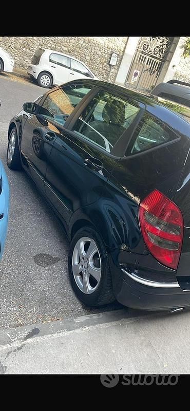 Usata Mercedes A180 Avantgarde 109 CV (80 kW) 2006 Nero Utilitaria