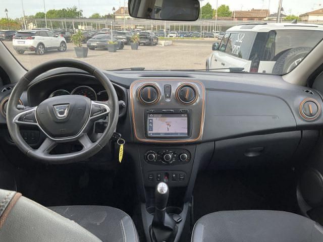 Usata Dacia Sandero 90 CV (66 kW) 2017 Bianco Utilitaria