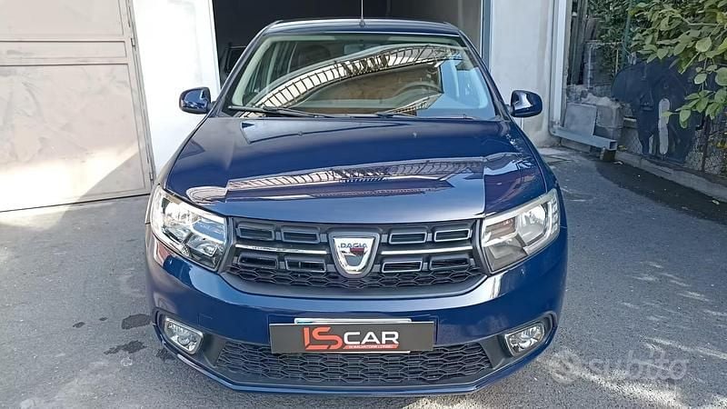 Usata Dacia Sandero Comfort 75 CV (55 kW) 2019 Blu Berlina