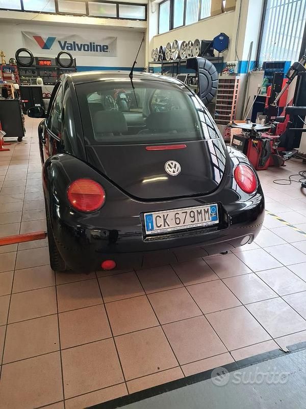 Usata VW Beetle 101 CV (74 kW) 2003 Nero