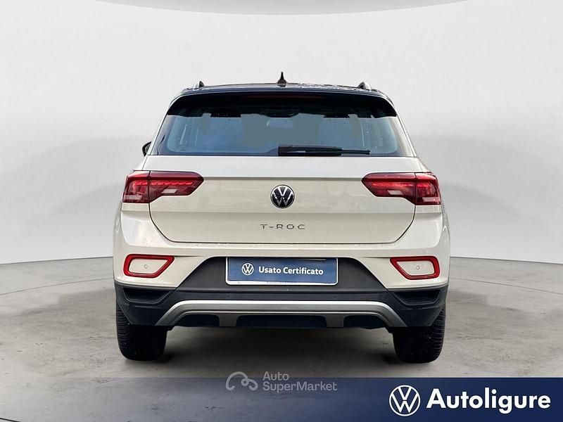 Usata VW T-Roc Life 110 CV (80 kW) 2023 Beige SUV